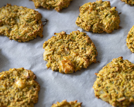 Polpettine proteiche con formaggio di capra e zucchine
